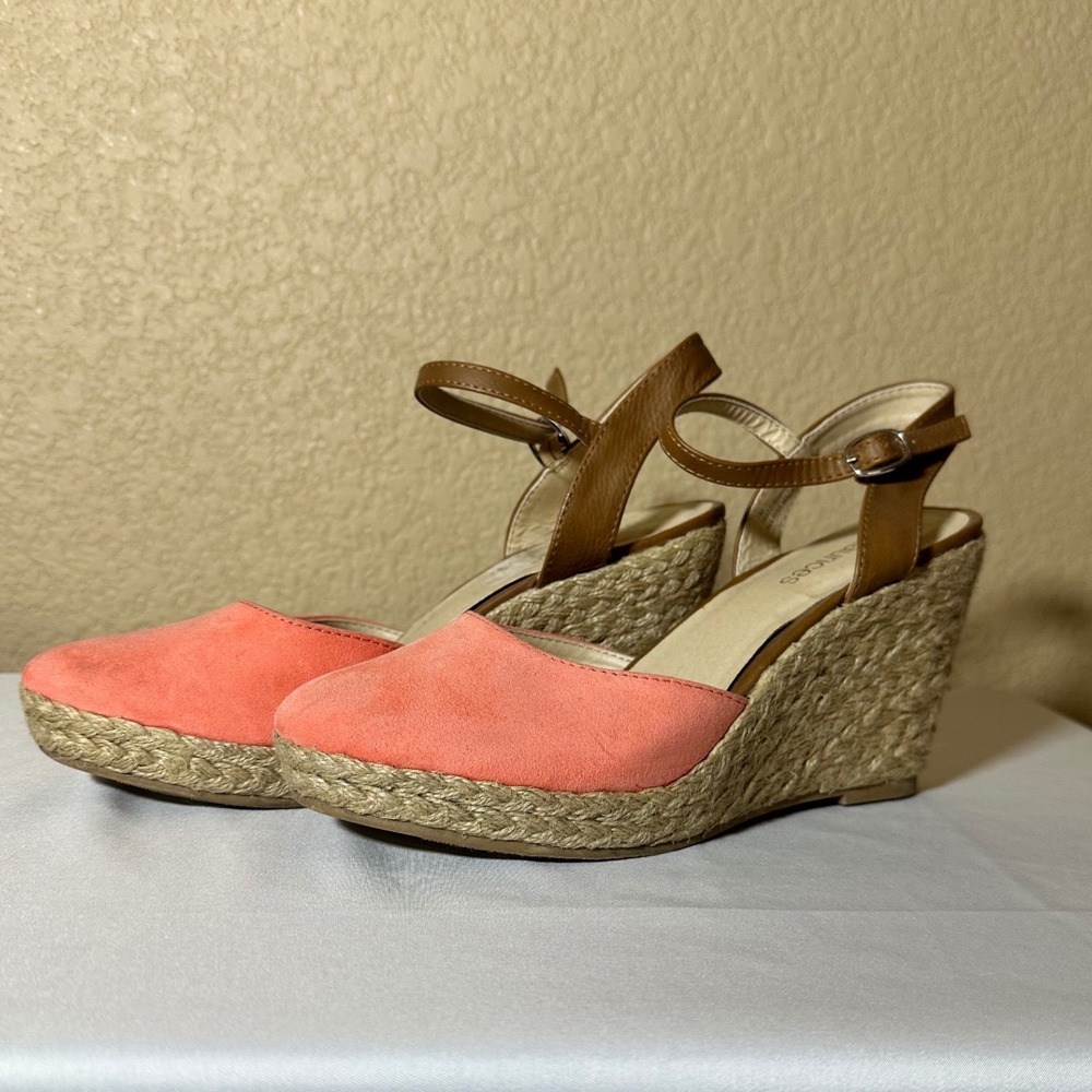 Maurices Rhonda Coral Pink Espadrille Wedge Sandals Ankle Strap Brown Size 7M